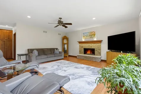 1018 South Ahrens Avenue Lombard IL 60148