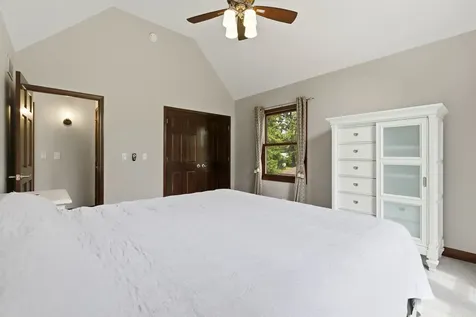 1018 South Ahrens Avenue Lombard IL 60148