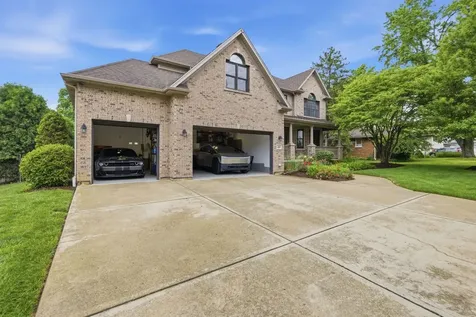 1018 South Ahrens Avenue Lombard IL 60148