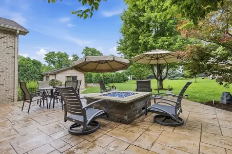 1018 South Ahrens Avenue Lombard IL 60148
