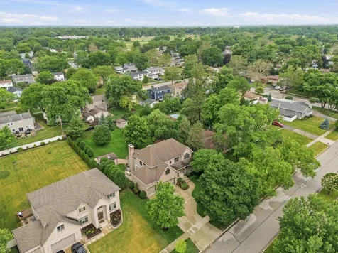1018 South Ahrens Avenue Lombard IL 60148