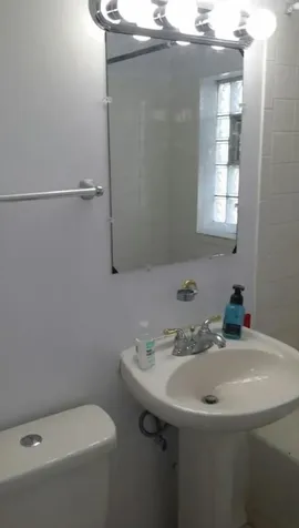 8352 South Ingleside Avenue Chicago IL 60619