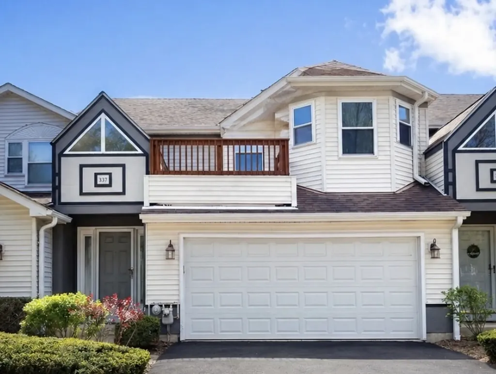 337 Inner Circle Drive Bolingbrook IL 60490