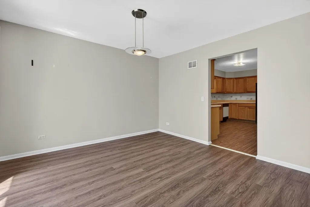 337 Inner Circle Drive Bolingbrook IL 60490