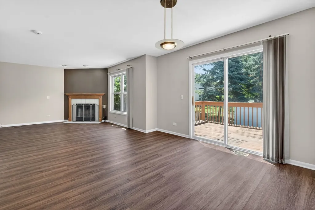 337 Inner Circle Drive Bolingbrook IL 60490