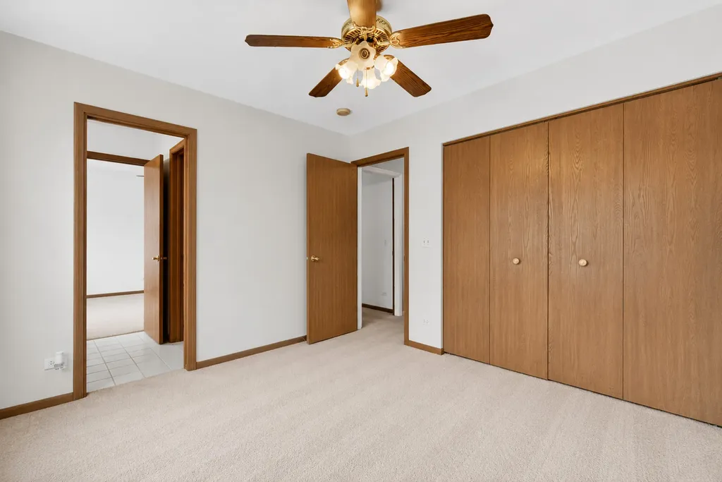 337 Inner Circle Drive Bolingbrook IL 60490