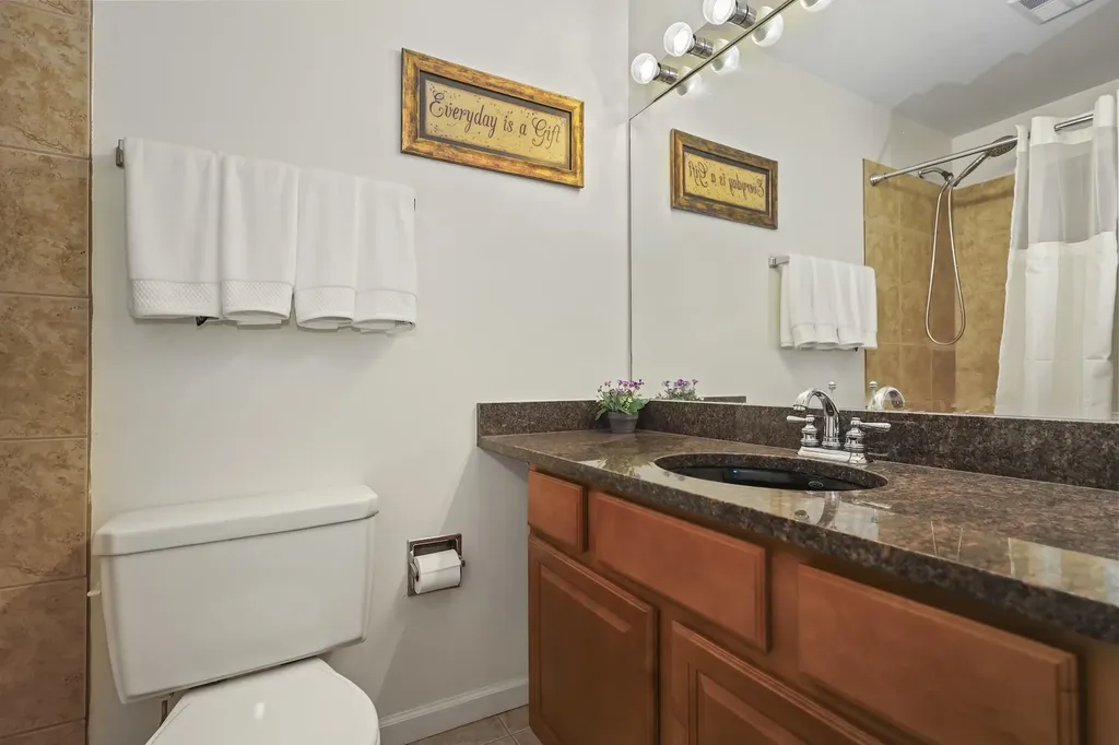 6000 Oakwood Drive Lisle IL 60532