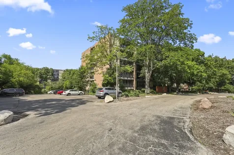 6000 Oakwood Drive Lisle IL 60532
