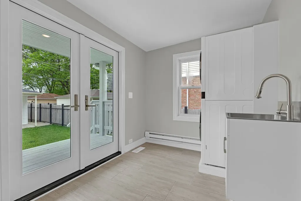 5505 North Nagle Avenue Chicago IL 60630