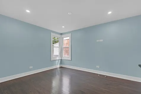 5505 North Nagle Avenue Chicago IL 60630