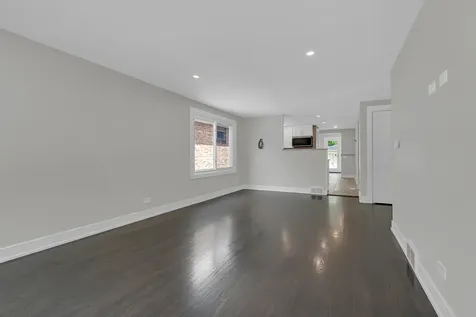 5505 North Nagle Avenue Chicago IL 60630