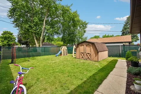 306 Poplar Avenue Bensenville IL 60106