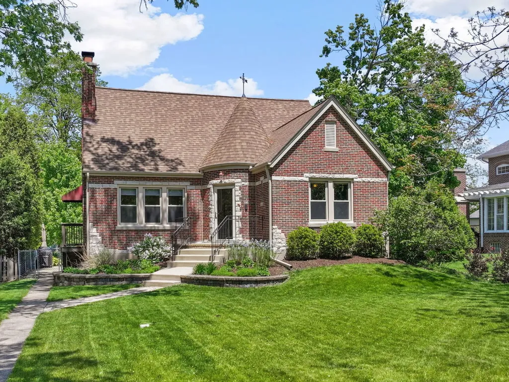 116 East Maple Street Lombard IL 60148