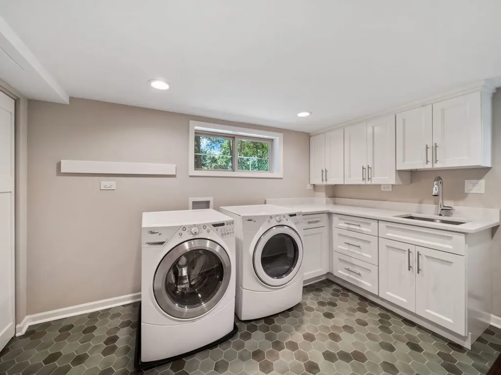 116 East Maple Street Lombard IL 60148