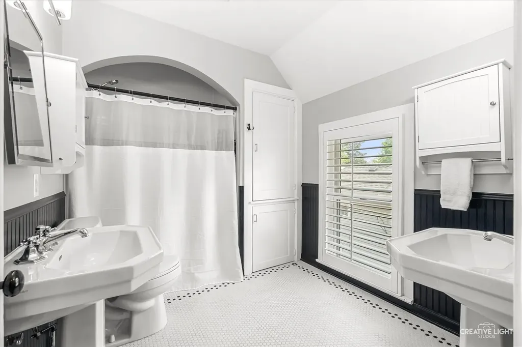 515 North Avenue Naperville IL 60540
