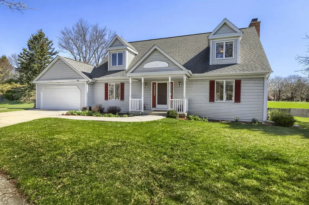 245 Old Forge Road Elgin IL 60123