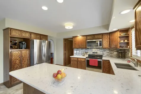 245 Old Forge Road Elgin IL 60123
