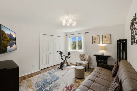 660 Ballantrae Drive Northbrook IL 60062