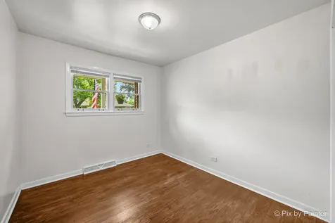 352 Brice Avenue Mundelein IL 60060