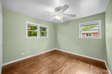 352 Brice Avenue Mundelein IL 60060