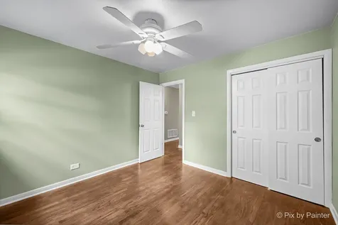 352 Brice Avenue Mundelein IL 60060