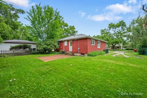 352 Brice Avenue Mundelein IL 60060
