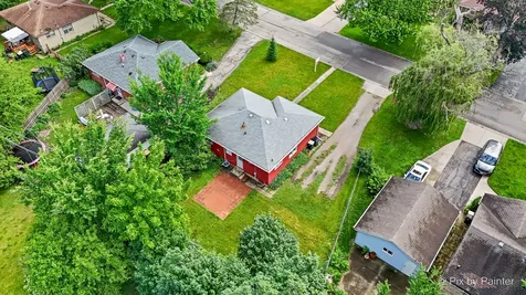 352 Brice Avenue Mundelein IL 60060