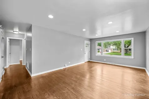 352 Brice Avenue Mundelein IL 60060