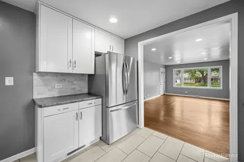 352 Brice Avenue Mundelein IL 60060