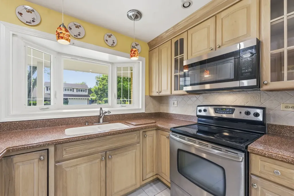 133 Sumac Court Schaumburg IL 60193