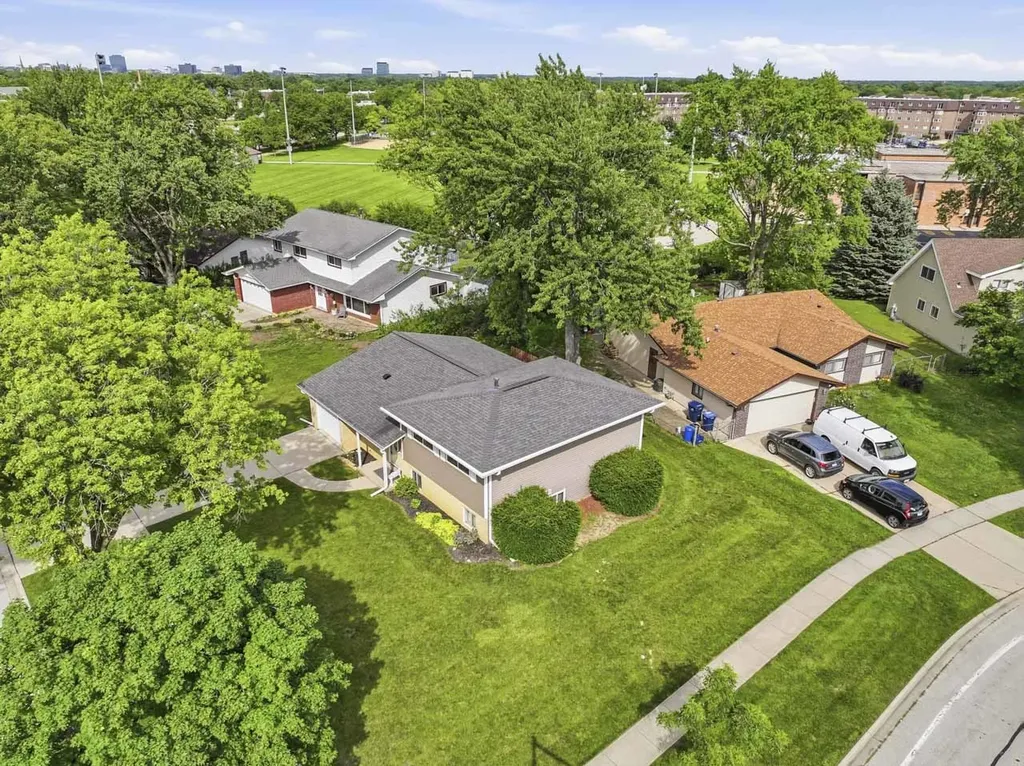 133 Sumac Court Schaumburg IL 60193
