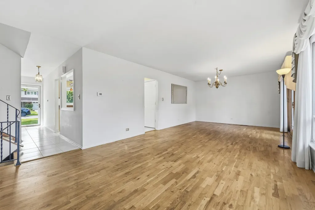 133 Sumac Court Schaumburg IL 60193