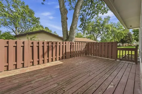 133 Sumac Court Schaumburg IL 60193