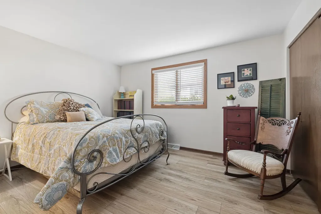 417 Manor Court New Lenox IL 60451