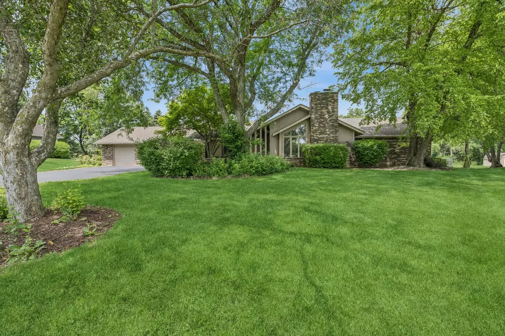 12N320 Jackson Drive Elgin IL 60124
