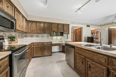 12N320 Jackson Drive Elgin IL 60124