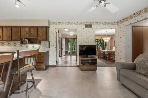 12N320 Jackson Drive Elgin IL 60124