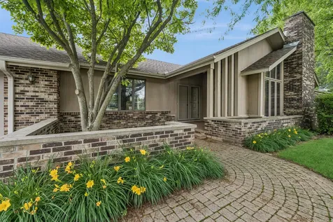 12N320 Jackson Drive Elgin IL 60124