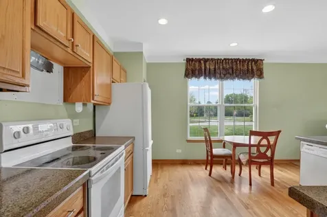 2232 Wilshire Court Grayslake IL 60030
