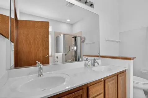 2232 Wilshire Court Grayslake IL 60030