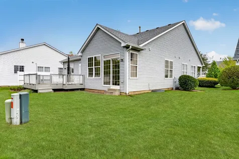 2232 Wilshire Court Grayslake IL 60030