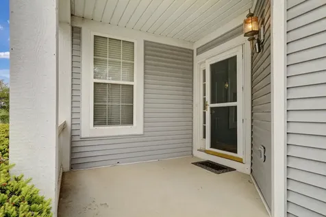 2232 Wilshire Court Grayslake IL 60030