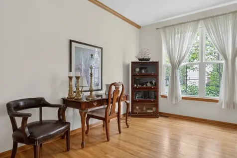 2232 Wilshire Court Grayslake IL 60030
