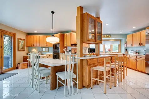 38W710 Bonnie Court St. Charles IL 60175