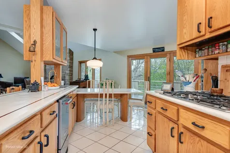 38W710 Bonnie Court St. Charles IL 60175