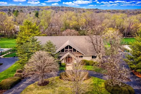 38W710 Bonnie Court St. Charles IL 60175