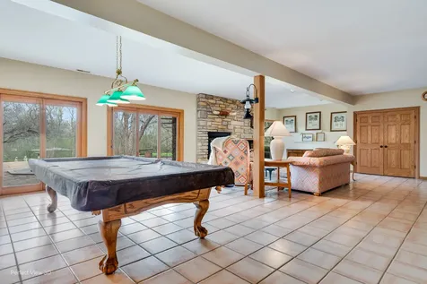 38W710 Bonnie Court St. Charles IL 60175