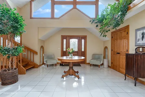 38W710 Bonnie Court St. Charles IL 60175