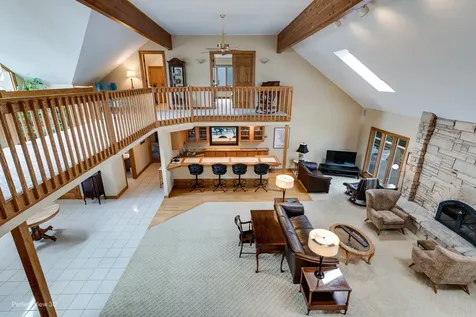 38W710 Bonnie Court St. Charles IL 60175