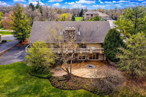 38W710 Bonnie Court St. Charles IL 60175